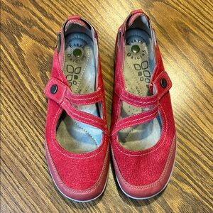 Earth Origins Tova Mary Jane Flats Wide Width